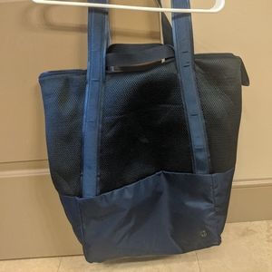 Lululemon tote